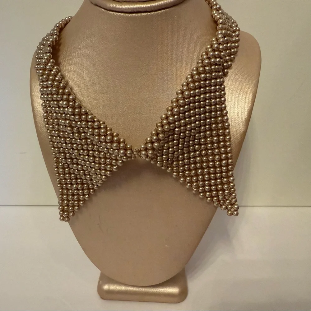 VINTAGE NECKLACE COLLAR SHIRT POINT DESIGN FAUX CREAM PEARLS 13” - 15”